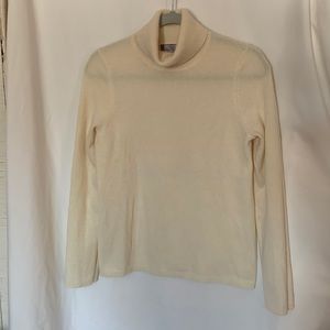 Charter Club Cashmere woman’s turtleneck sweater